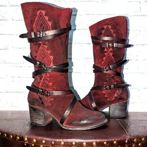FreeBird COLIN Boot in Black Cherry size 8